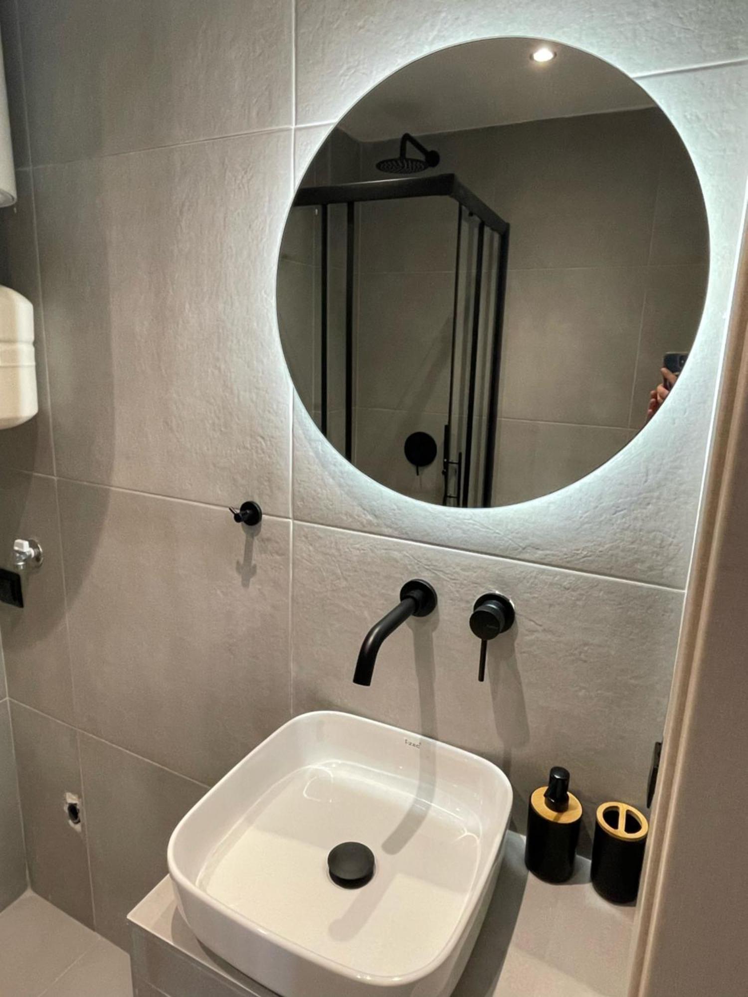 Ladadika Urban Suites Thessaloniki Buitenkant foto